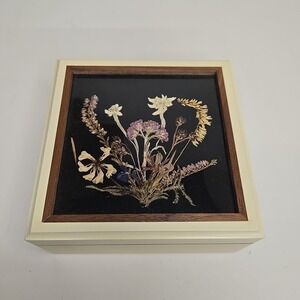 REUGE Wooden Music Box EDELWEISS Swiss Made With Pressed Flowers